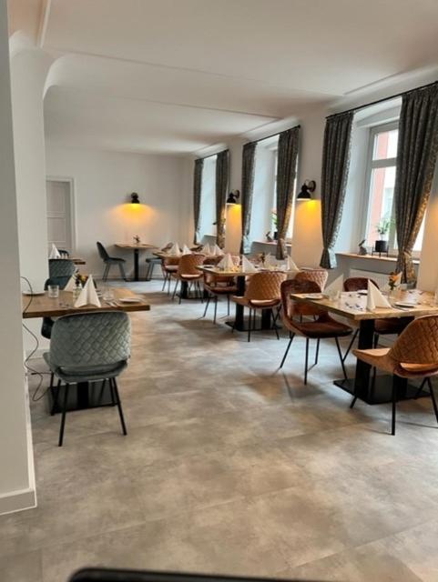 Hotel Rhodter Adler Rhodt unter Rietburg Esterno foto